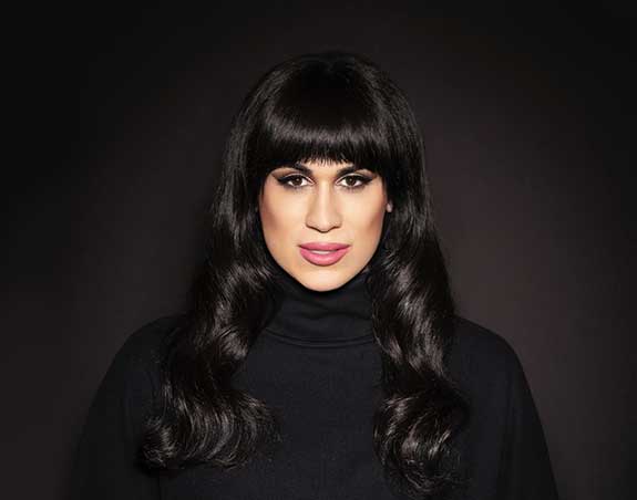 Entertainment-007 Roz Hernandez: Comedy, Sass, and Unapologetic Queer Joy